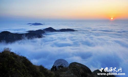 中国的三山五岳是指哪三山哪五岳？