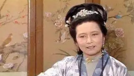 傻大姐这个知本分的丫头，如何成为王夫人的神助攻？